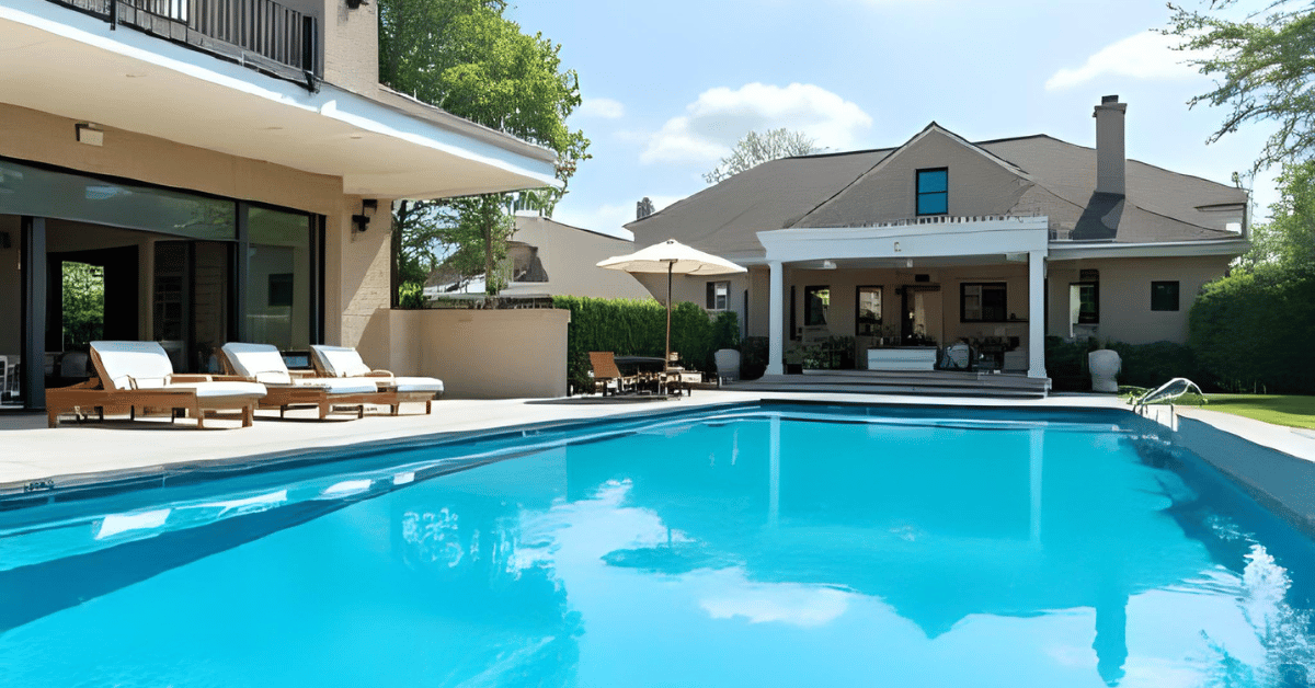 Real Cost of Not Hiring the Right Swimming Pool Services